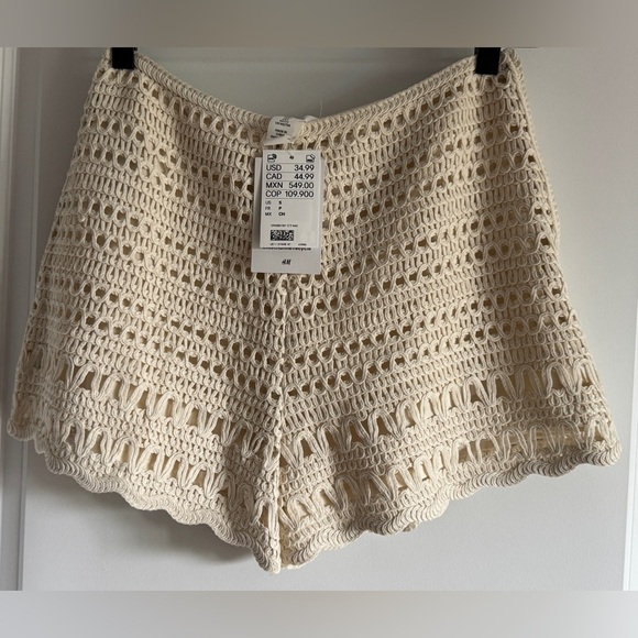 H&M Women's High Waist Cream Crochet Shorts - Picture 6 of 8